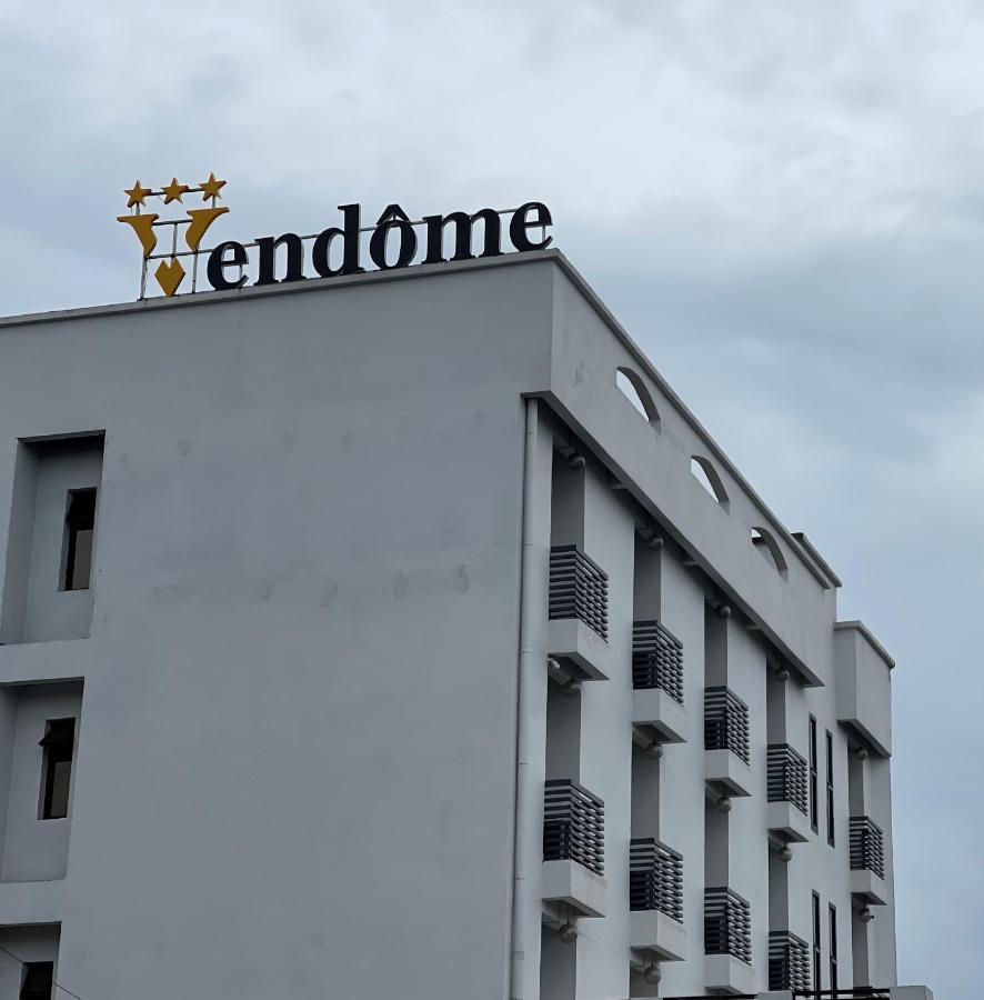 Hotel Vendome ดูอาลา ภายนอก รูปภาพ